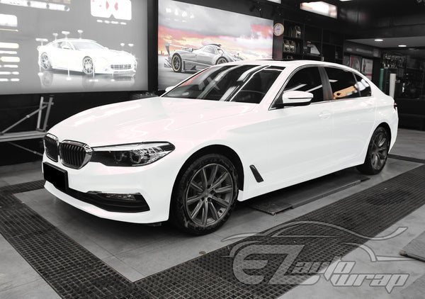 Gloss Pearl White to Red Vinyl Wrap