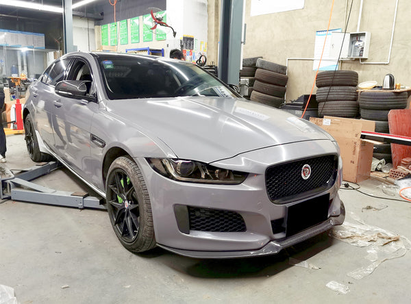 3pcs Front Bumper Lip For Jaguar XE 2017-2018 PC-89572 (Carbon Fiber Textured Black / Gloss Black / Matte Black)